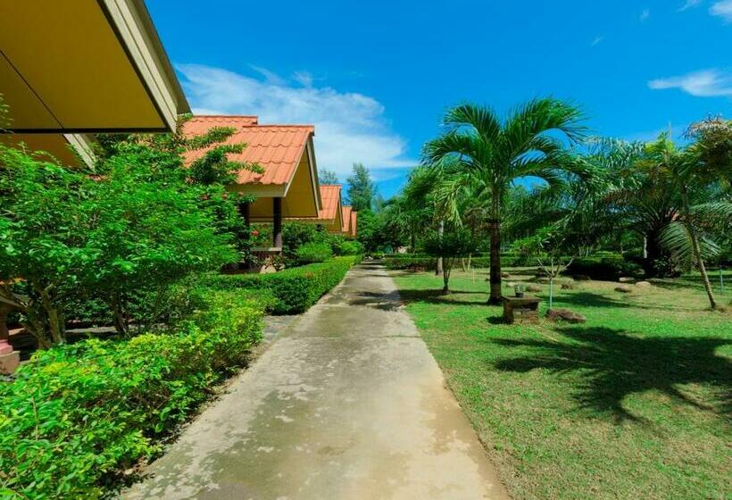 スタンダードバンガロー, Rim Khao Resort
