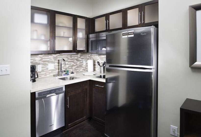 带2个卧室的套房, Staybridge Suites Corona South, An Ihg