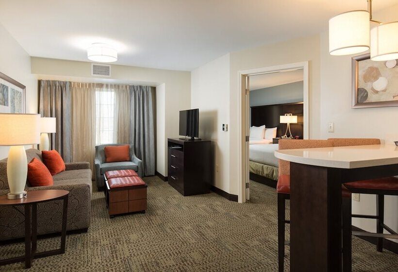 适合残疾人士使用的套间, Staybridge Suites Corona South, An Ihg
