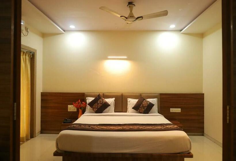 Номер Deluxe, Dadra Resort