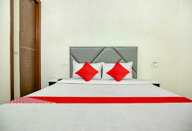 트리플 클래식 룸, Oyo Flagship Rathi Residency