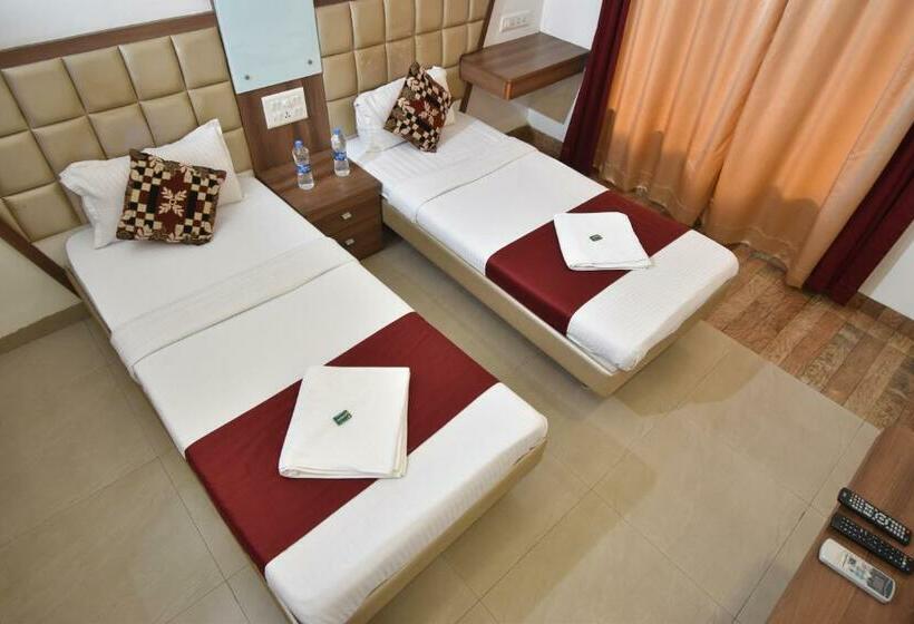 Номер Deluxe, Fabhotel Candor Amigo