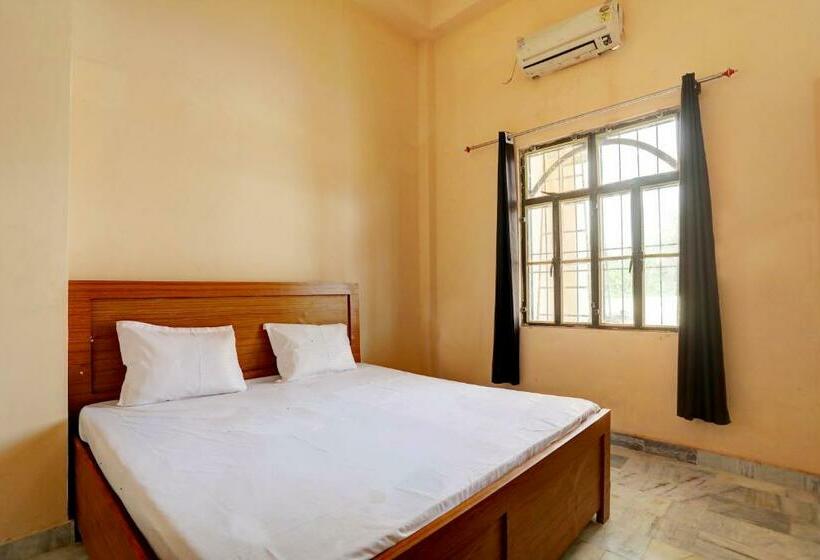 Трехместный Номер Классика, Oyo Uttam Haveli