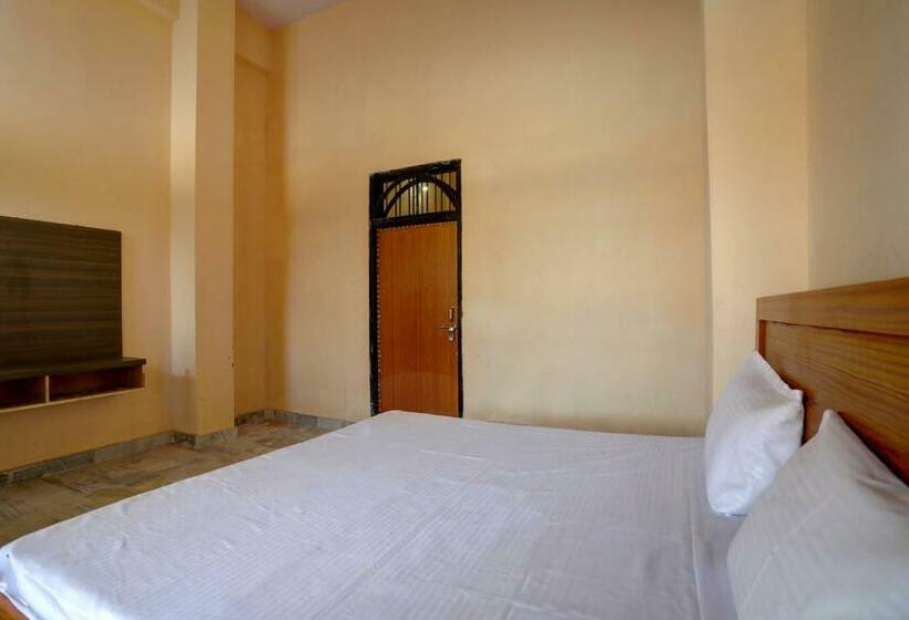 Трехместный Номер Deluxe, Oyo Uttam Haveli