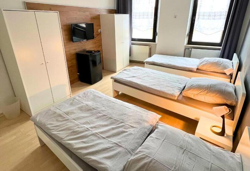 Трехместный Номер Стандарт Совместная Ванная, 4rent Apartments   Boardinghouse