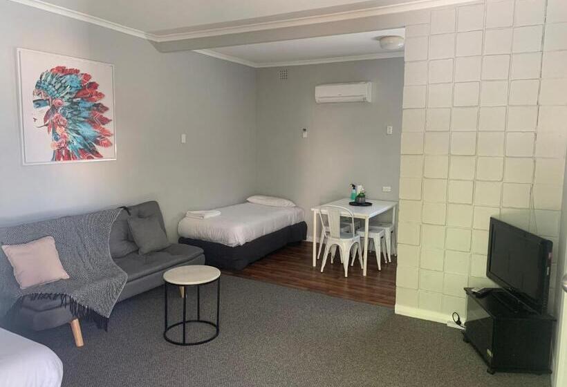패밀리 스위트, Hello Adelaide Motel And Apartments