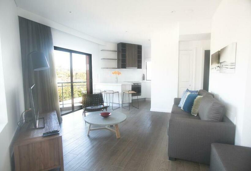 Apartamento 1 Dormitório com Sacada, Bondi 38 Serviced Apartments