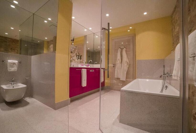 سوییت لوکس, Lemongarden  Adults Only
