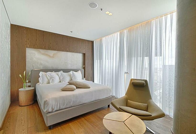 스탠다드 룸, Maritim Hotel Plaza Tirana