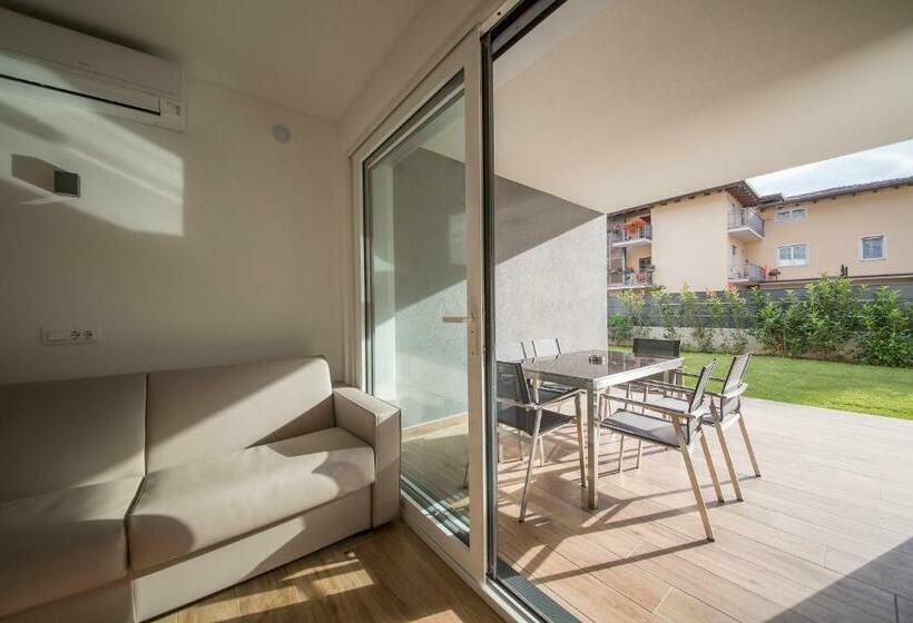 ２ベッドルームアパートメント, Riva Lake Lodge