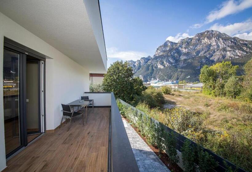 Standard-huone Parveke, Riva Lake Lodge
