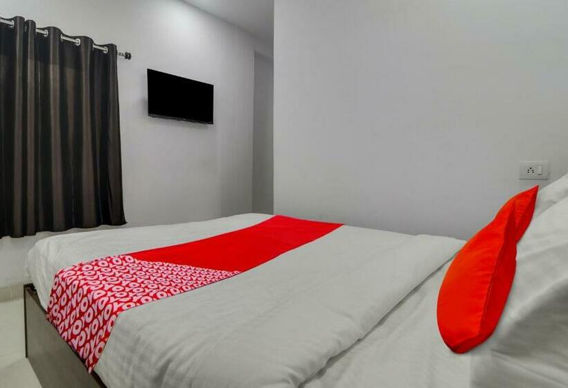اتاق کلاسیک سه تخته, Super Oyo Flagship Prime Residency