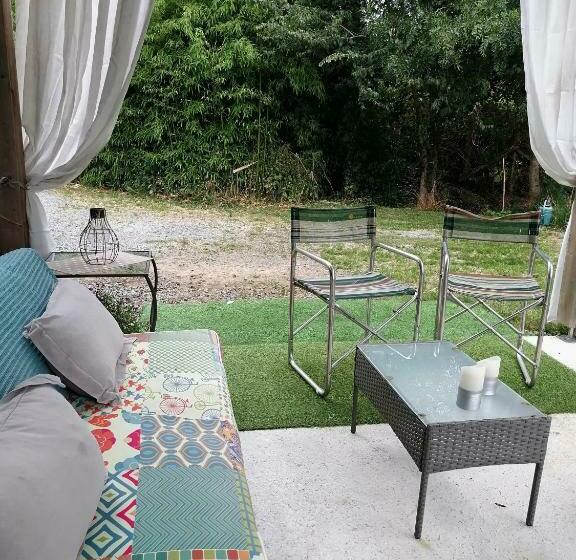 Номер Стандарт, Chambre D Hôtes La Montjoie
