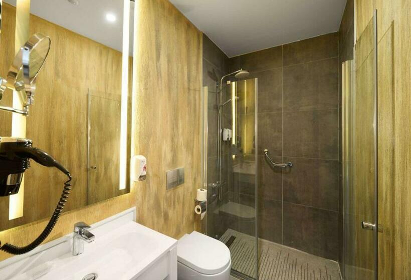 Номер Superior Кровать Кинг, Ibis Istanbul Airport