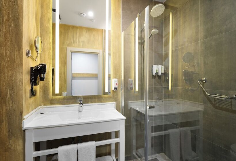Классический Номер, Ibis Istanbul Airport