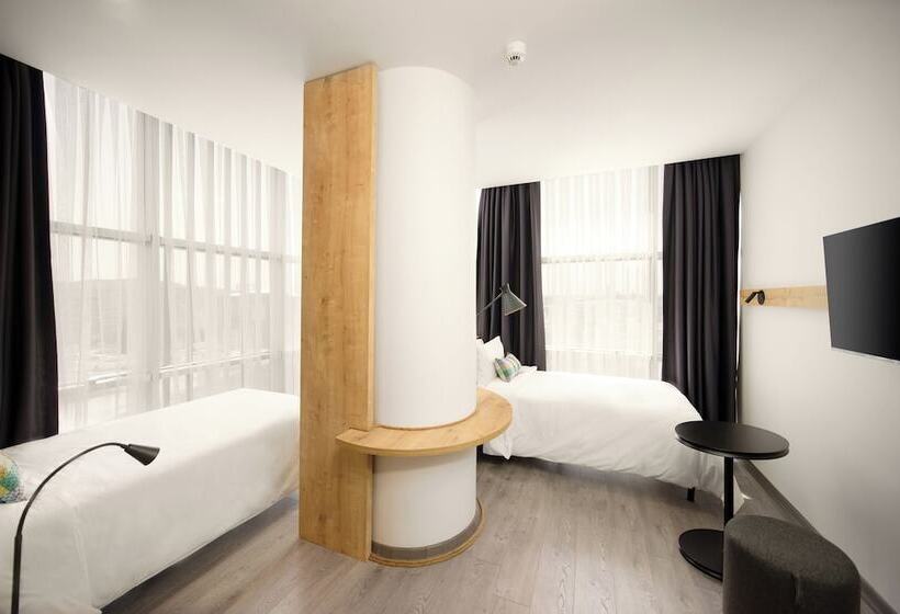 Номер Superior, Ibis Istanbul Airport