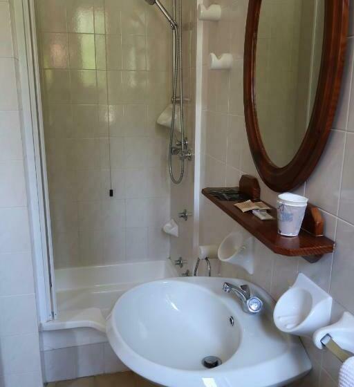 Quarto Estandar Individual, Villa Luzzago