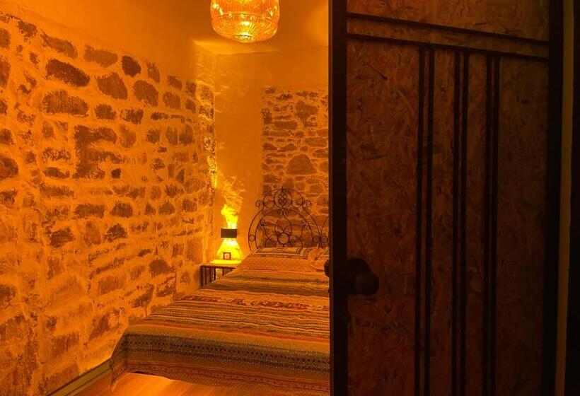 Номер Стандарт, Romalı Guesthouse