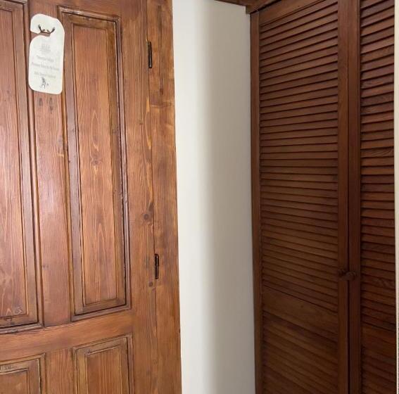 Quarto Estandar com Sacada, Villa Sagan