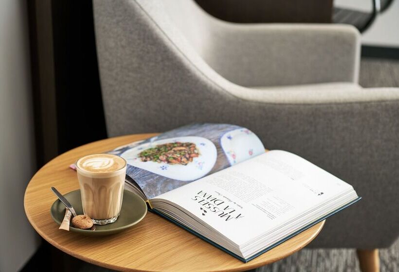 スタンダードシティビュールーム, Holiday Inn West Perth, An Ihg