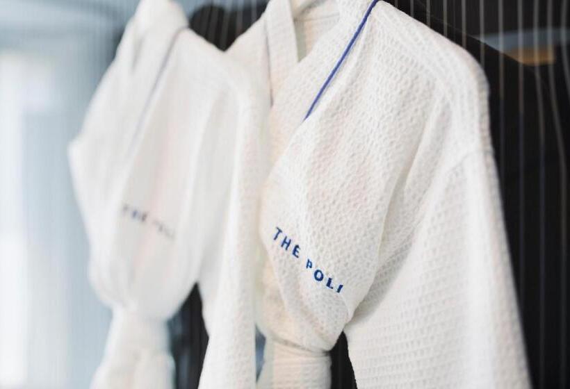 デラックスルーム, Poli House By Afi Hotels