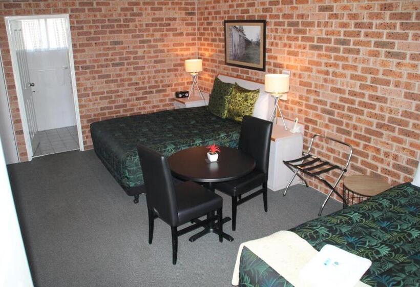 Номер Deluxe, Town And Country Motor Inn