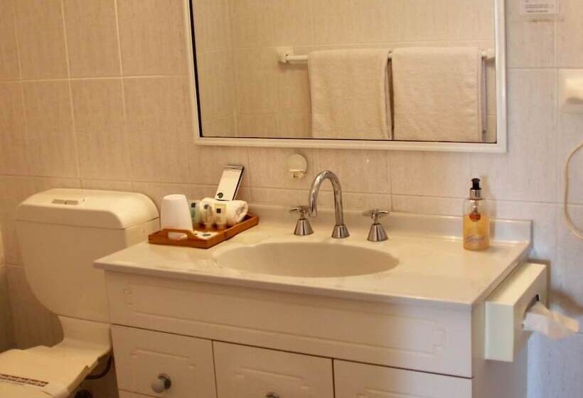 Номер Deluxe, Town And Country Motor Inn