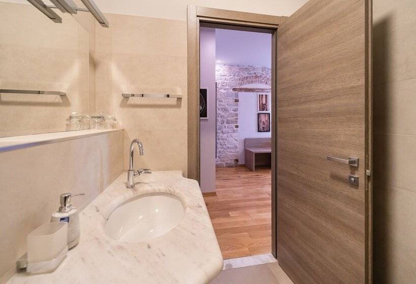 标准三人间, Tifani Luxury Rooms 2