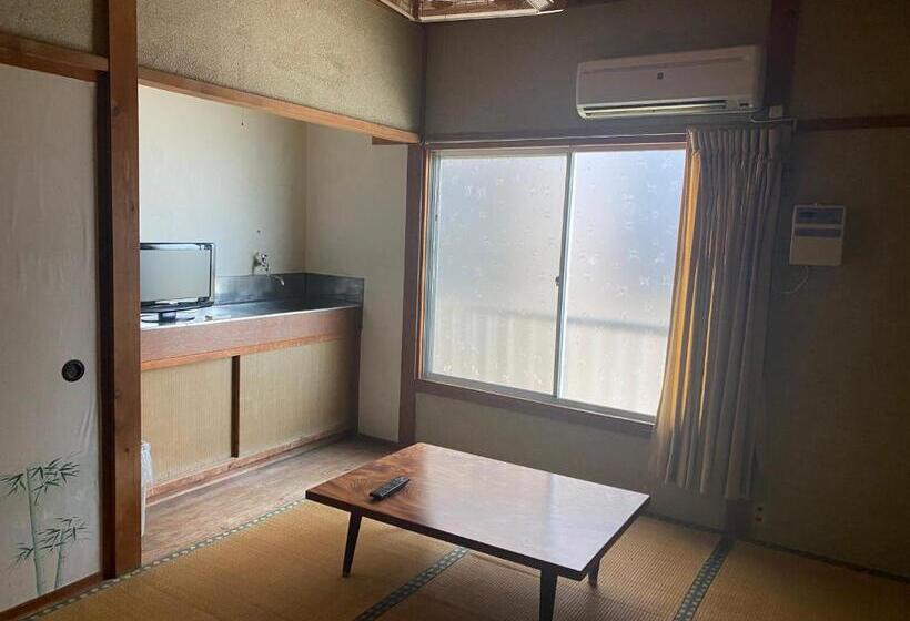 اتاق استاندارد چهار تخته, Guest House 長十