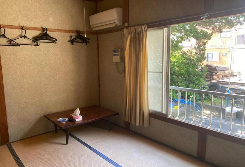 Quarto Quádruplo Estandar, Guest House 長十