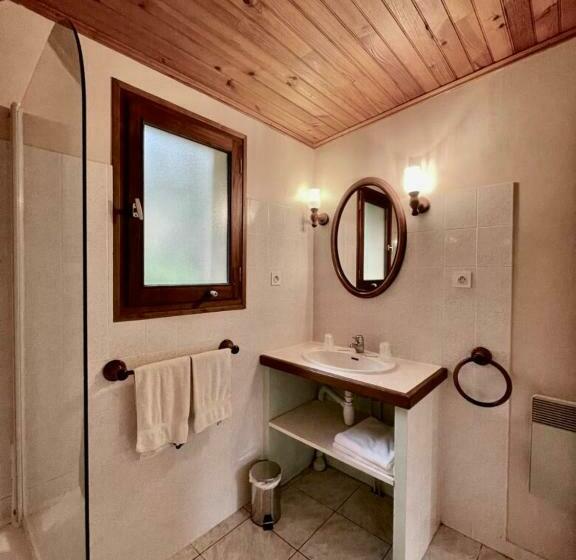 Номер Стандарт, Ferme Auberge Du Roc
