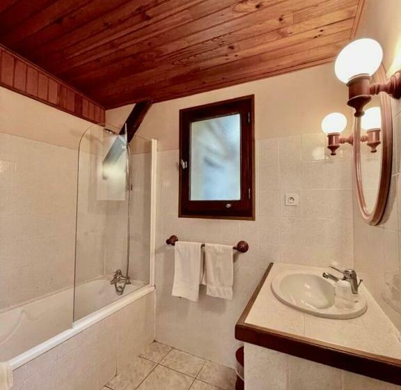 Номер Стандарт, Ferme Auberge Du Roc