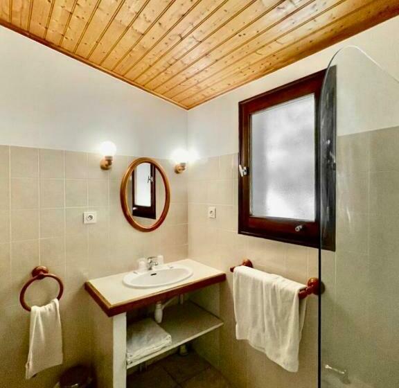 Четырехместный Номер Стандарт, Ferme Auberge Du Roc