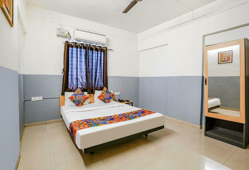 Номер Deluxe, Fabhotel Bhakti Sankul