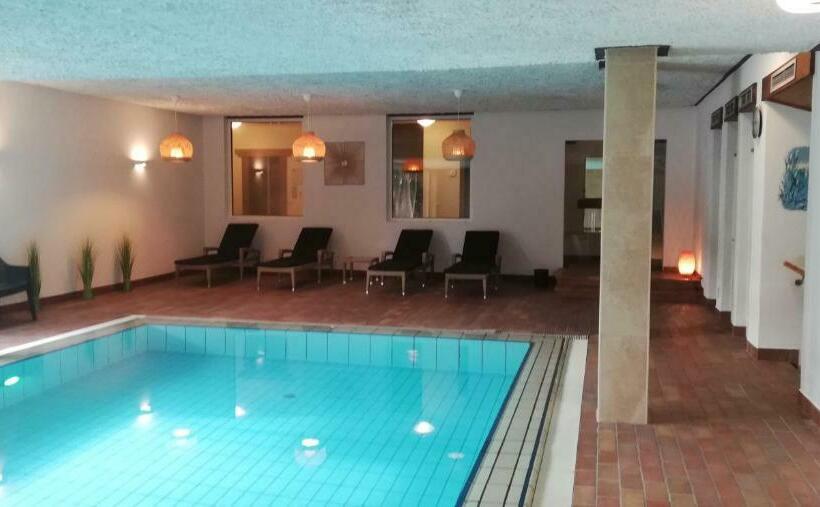 Апартаменты 2 Спальни, Ferienwohnungen St Hippolyt Mit Hallenbad