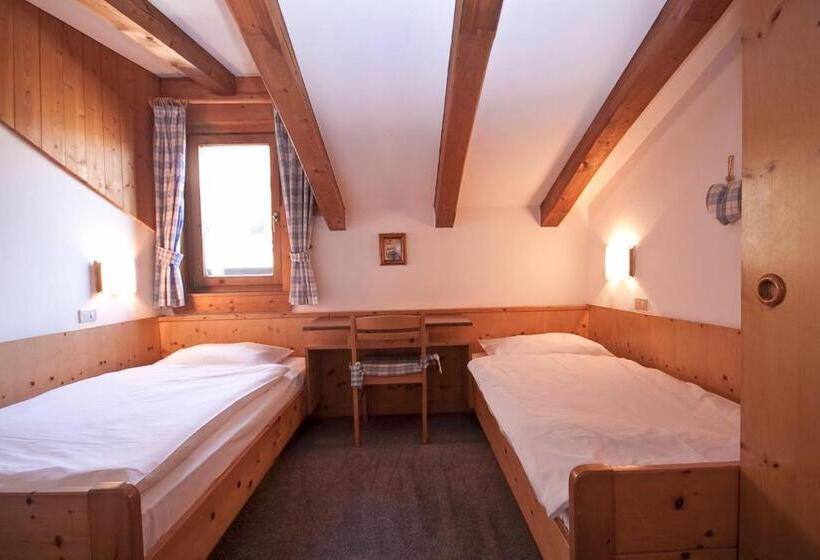 Апартаменты 1 Спальня с Балконом, Ferienwohnungen St Hippolyt Mit Hallenbad