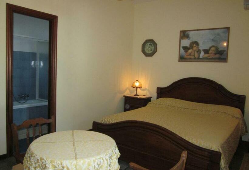 اتاق استاندارد با بالکن و چشم‌انداز دریا, Bed&breakfast Le Valli Del Cerrano