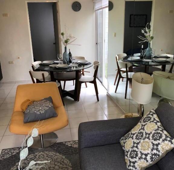 １ベッドルームアパートメント, Suites Apodaca