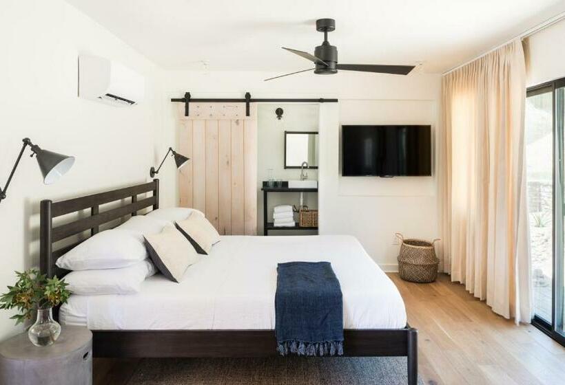 Хижина, Contigo Ranch Fredericksburg