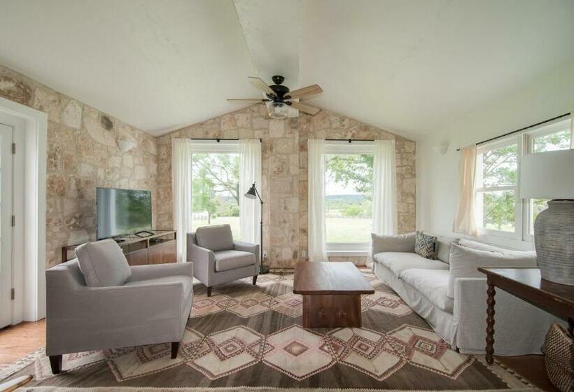Вилла 3 Спальни, Contigo Ranch Fredericksburg