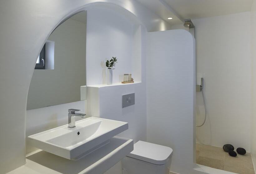 سوئیت اجرایی با چشم‌انداز دریا, Aurora Luxury Suites