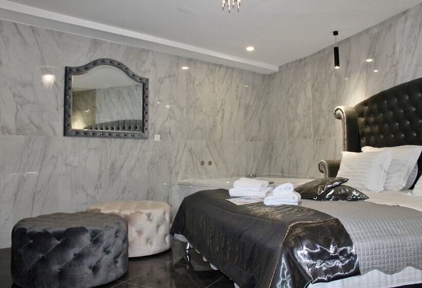 Номер Стандарт, Galeria Valeria Seaside Downtown   Mag Quaint & Elegant Boutique Hotels