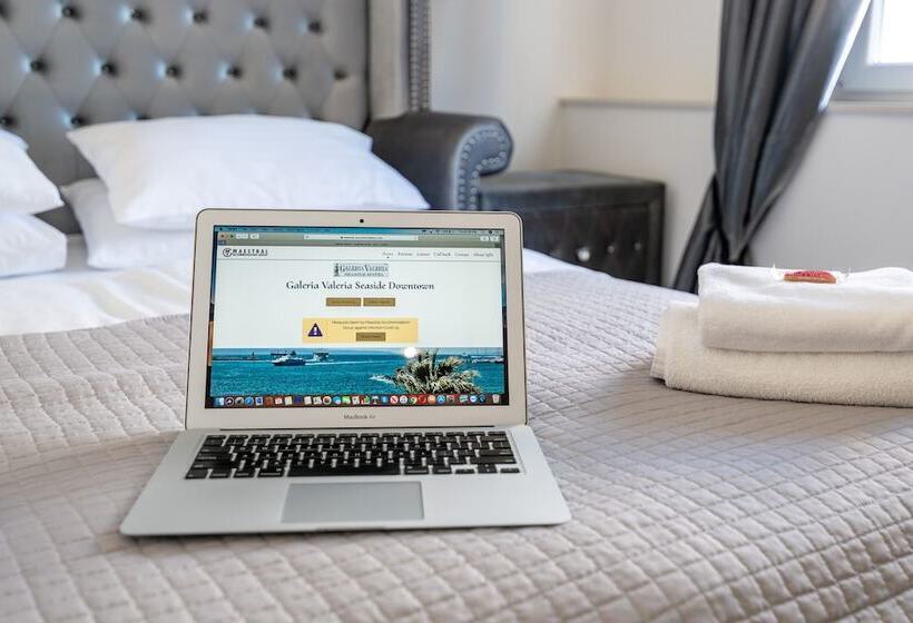 Номер Стандарт, Galeria Valeria Seaside Downtown   Mag Quaint & Elegant Boutique Hotels