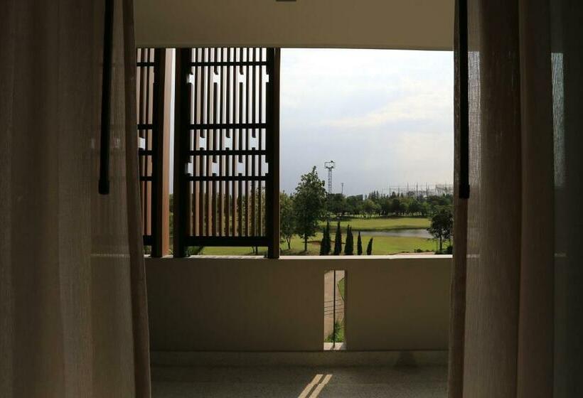 Номер Deluxe Вид на Парк, Hyde Park Chiangmai
