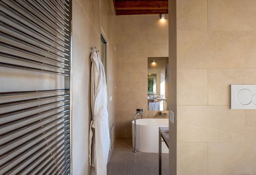 Suite with Terrace, La Fiermontina Luxury Home