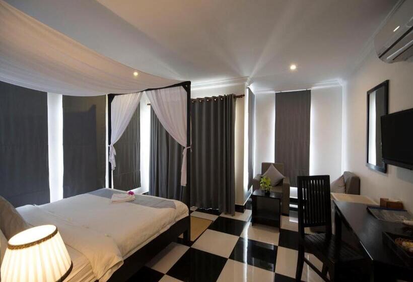 اتاق لوکس با چشم‌انداز استخر, Rithy Rine Angkor Residence
