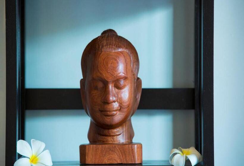 سوییت لوکس, Rithy Rine Angkor Residence