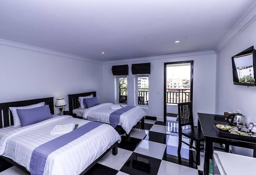 اتاق لوکس با چشم‌انداز استخر, Rithy Rine Angkor Residence