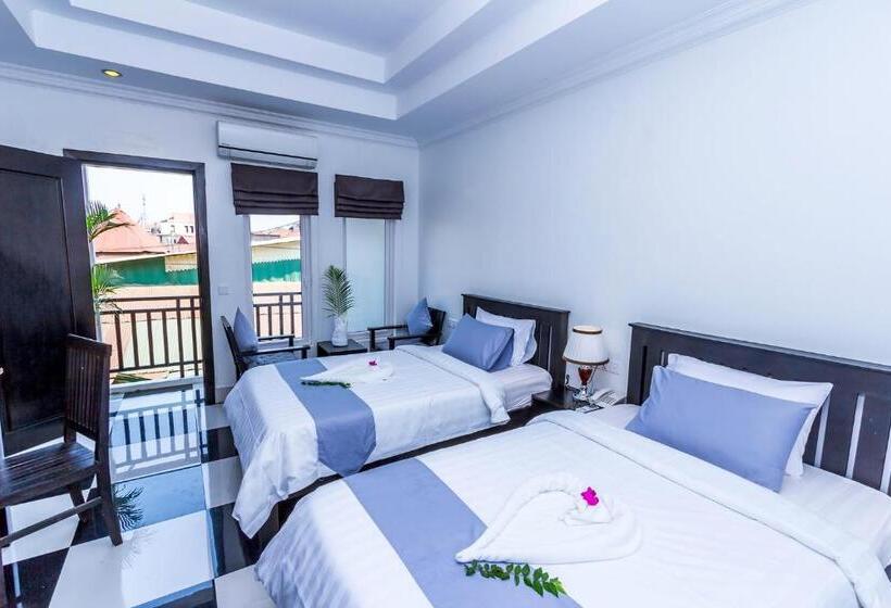 اتاق لوکس با چشم‌انداز استخر, Rithy Rine Angkor Residence