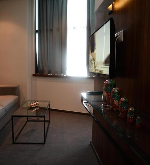 Junior Suite, Russia